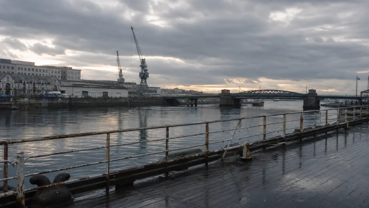 Endroit a visiter Brest : port de commerce et rade, Brest